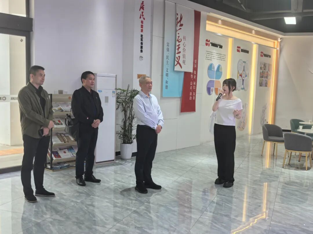 长沙市残联党组书记、理事长伍仁华调研雨花区基层残协工作